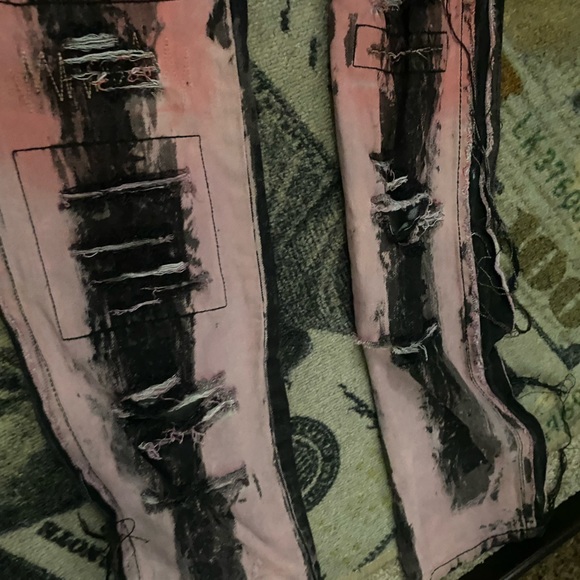 Ripped jeans - Picture 4 of 5